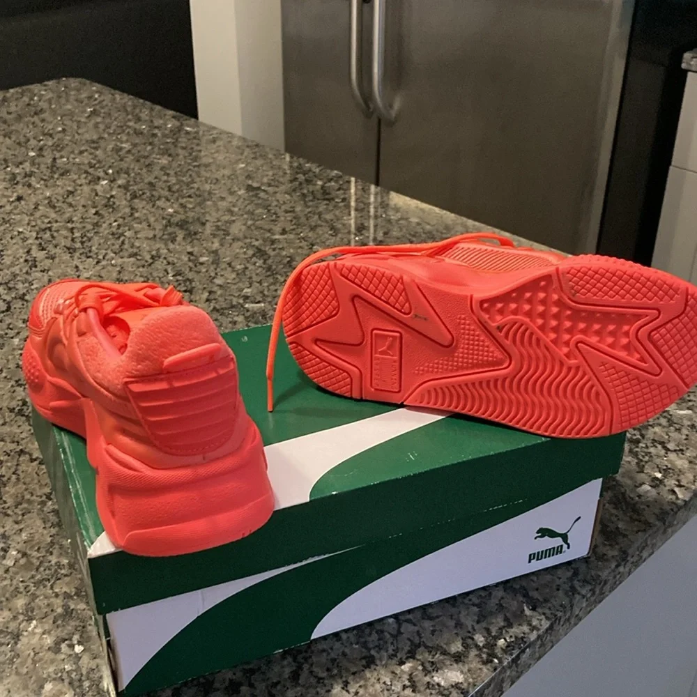 Never worn - Picture 3 of 4